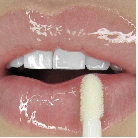 BNIB 2 Glossy Boss Lip Gloss winky lux in on the rocks and birthday cake - Picture 4 of 10